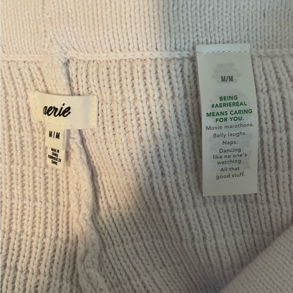 Aerie White Knit Crochet Beach Coverup‎ Shorts size medium - Picture 3 of 4